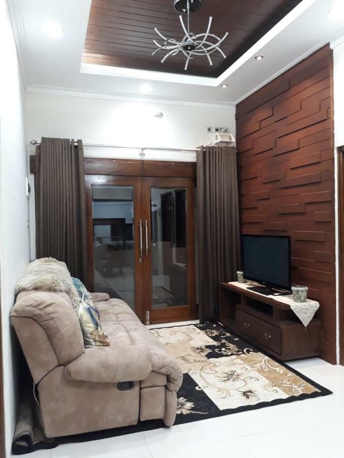 יוגיאקרטה Imperial Villa Syariah מראה חיצוני תמונה