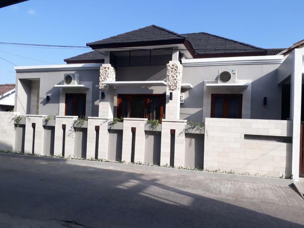 יוגיאקרטה Imperial Villa Syariah מראה חיצוני תמונה