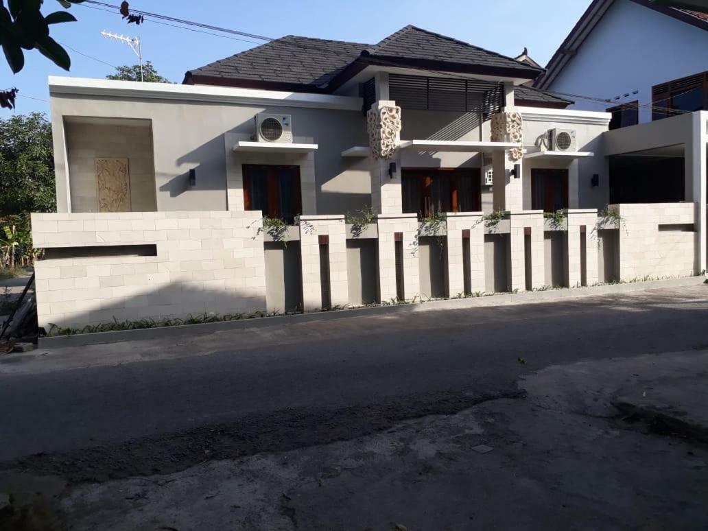 יוגיאקרטה Imperial Villa Syariah מראה חיצוני תמונה